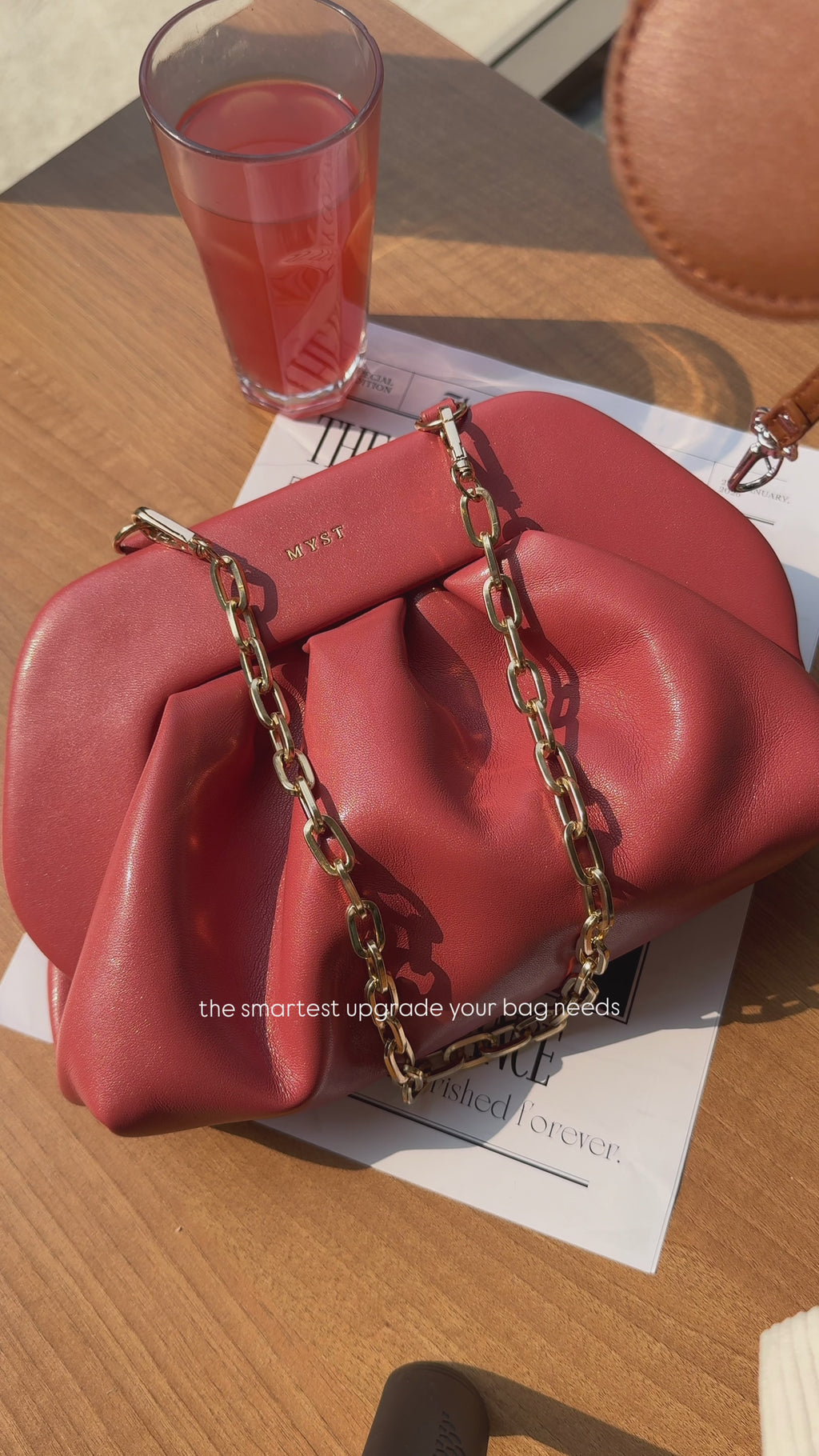 Caramel Line Eyewear Holder