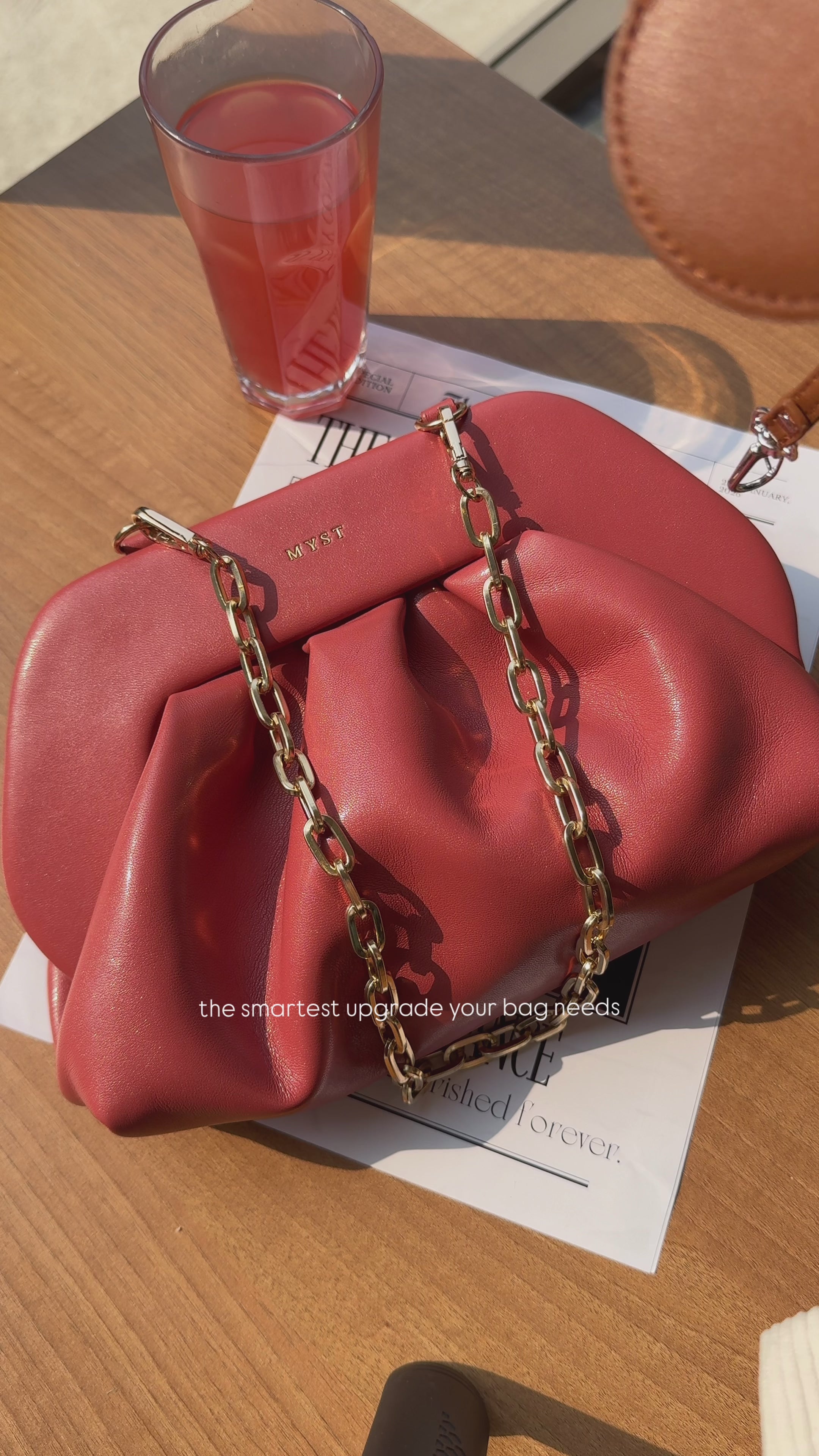 Caramel Line Eyewear Holder